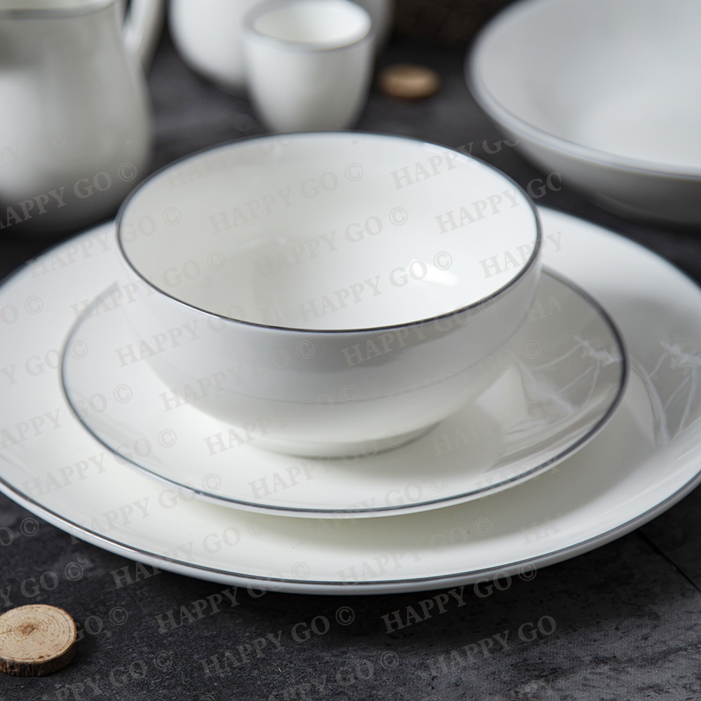 Vaisselle porcelain pure white with grey edge cutlery set