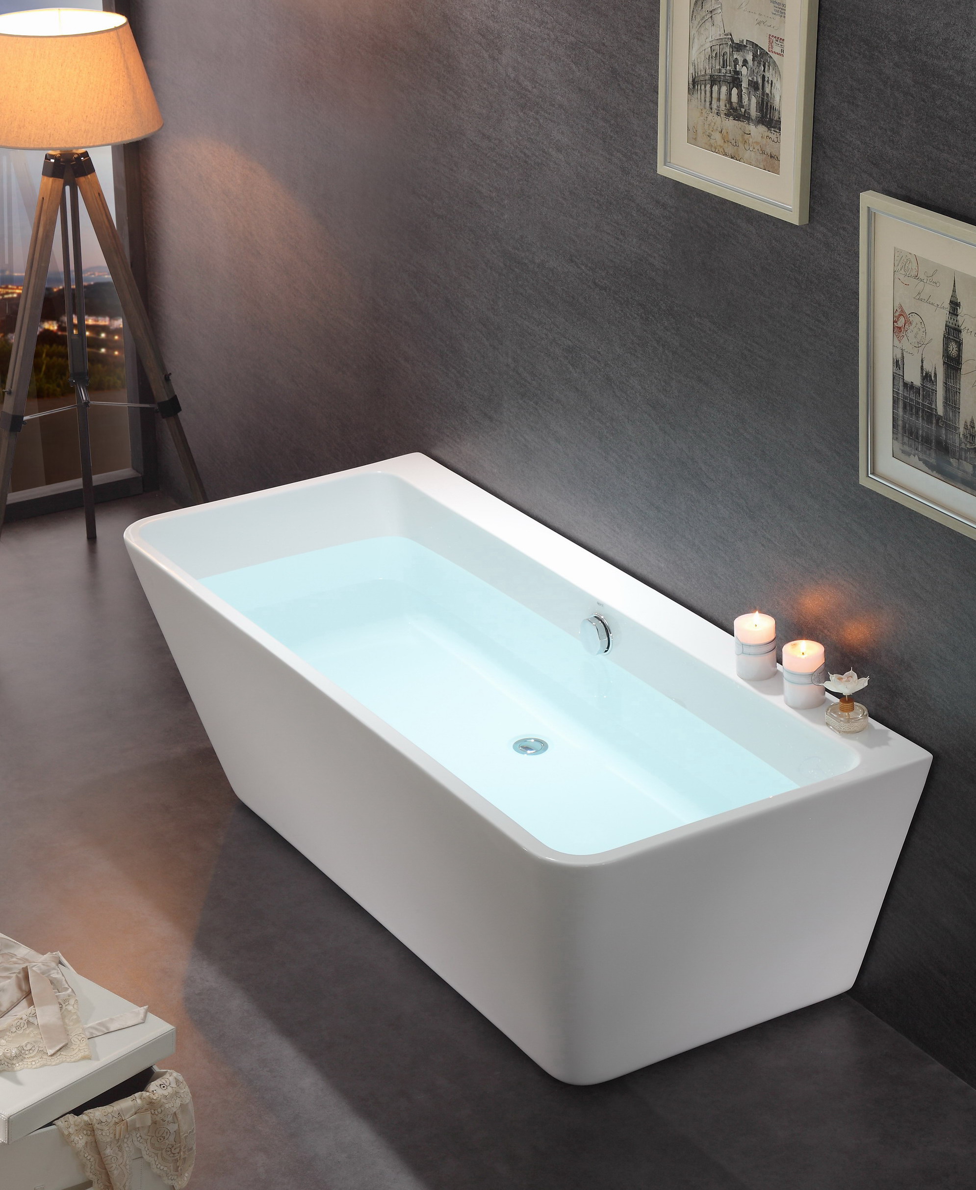 Free Standing Acrylic Bathtub