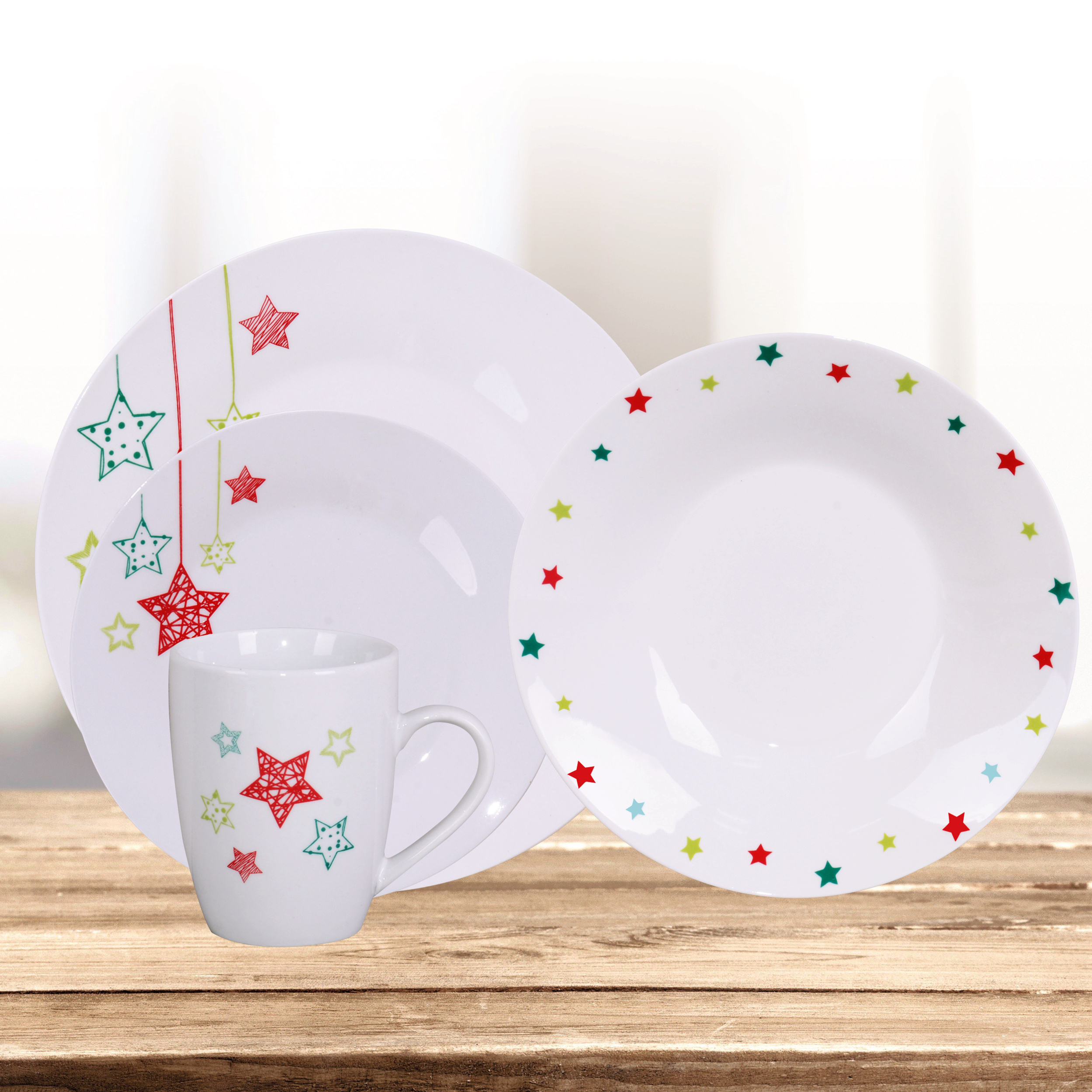 16 Piece Porcelain Dinnerware Set Partial Decals