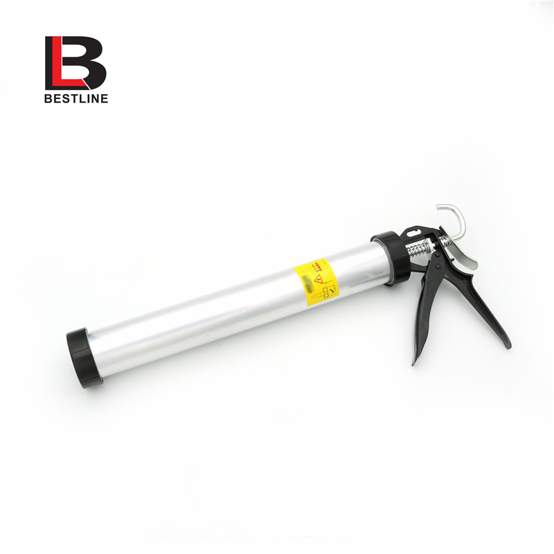 Caulking gun