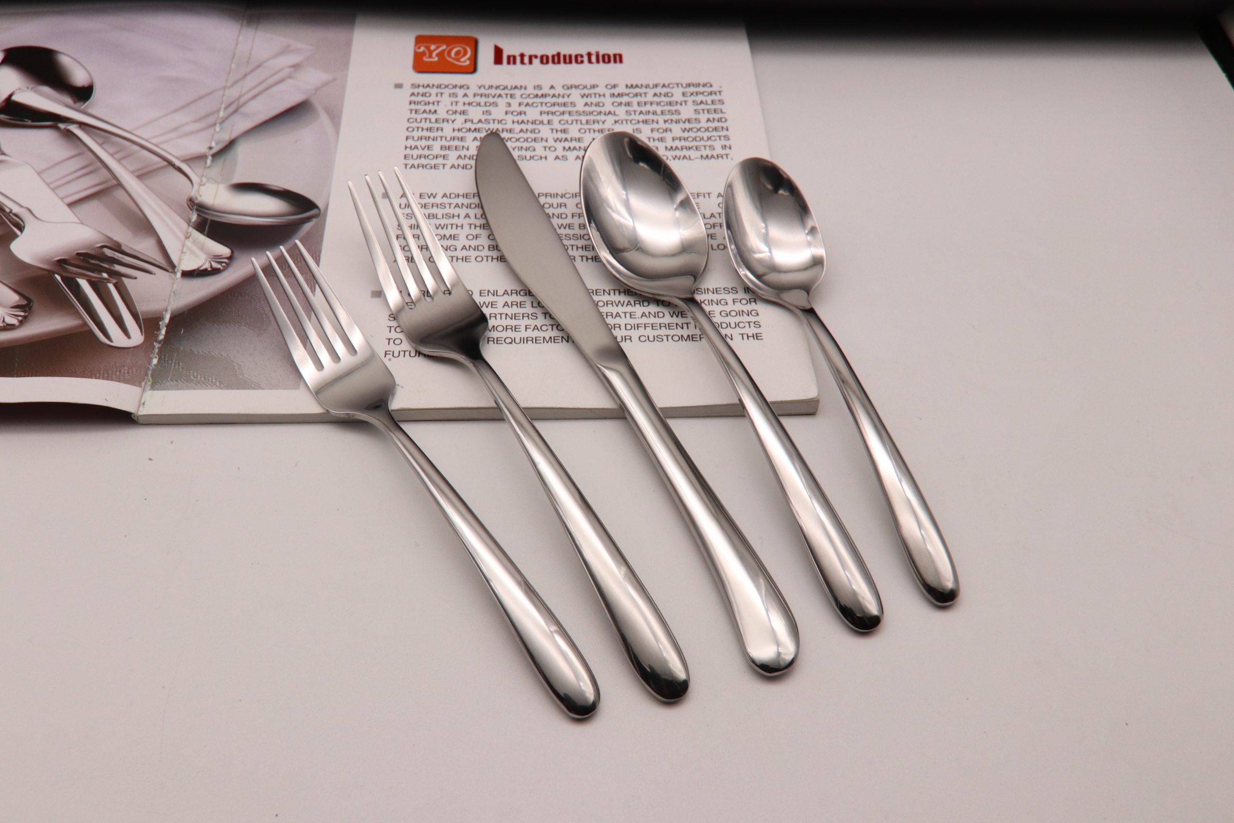 stainless steel cutlery