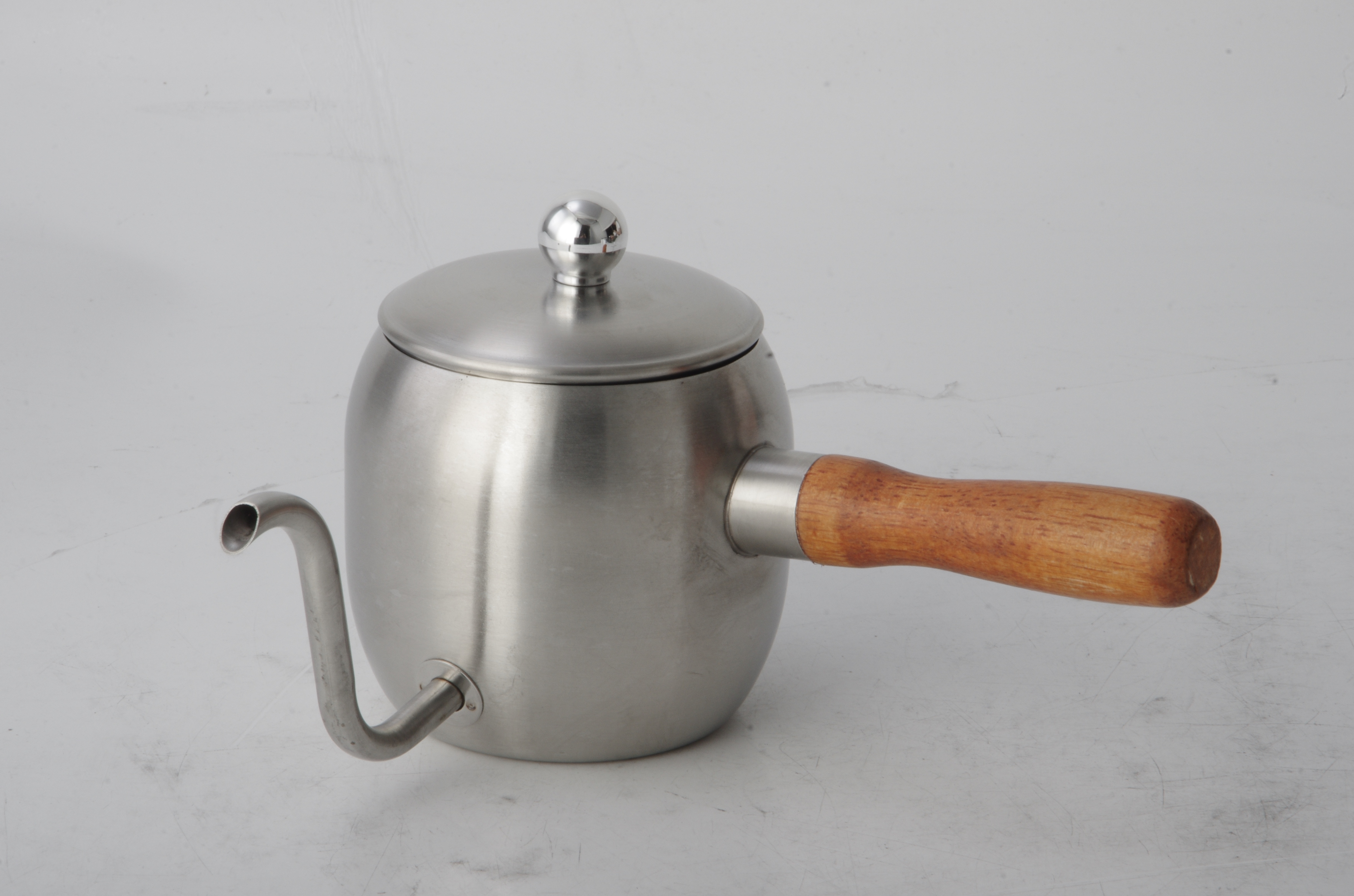 RGS-KK2903 Stainless steel hand punch coffee pot with wooden handle SS304