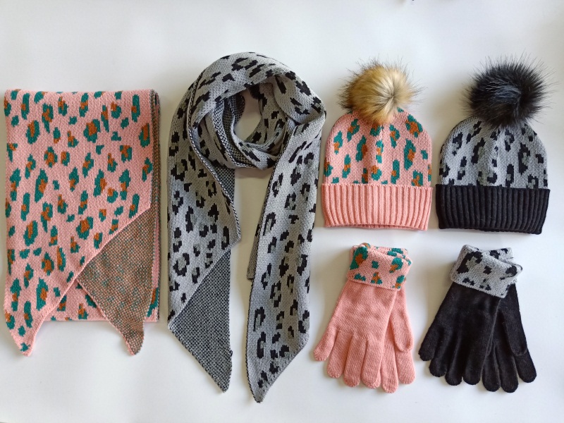 Suzhou Huanxun Clothing Co., Ltd.