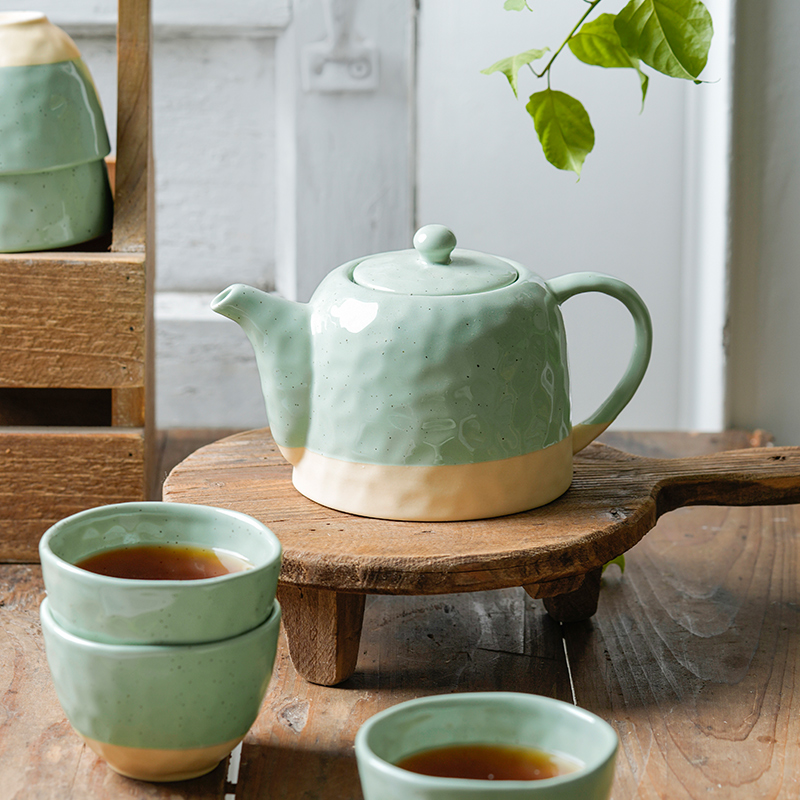 Joint Color Tea Set