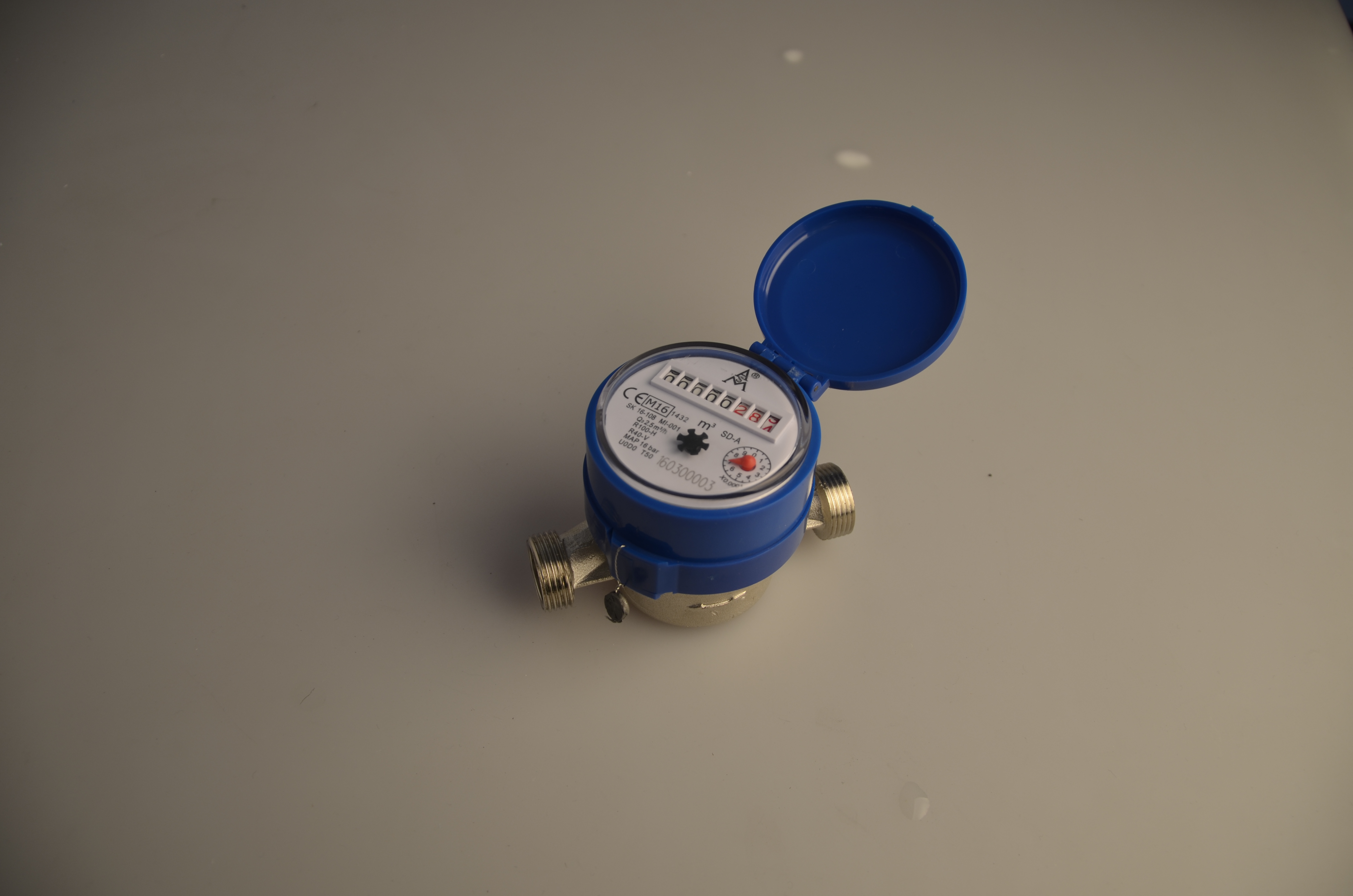 NINGBO AIMEI METER MANUFACTURE CO.,LTD. – molde de inyección 1