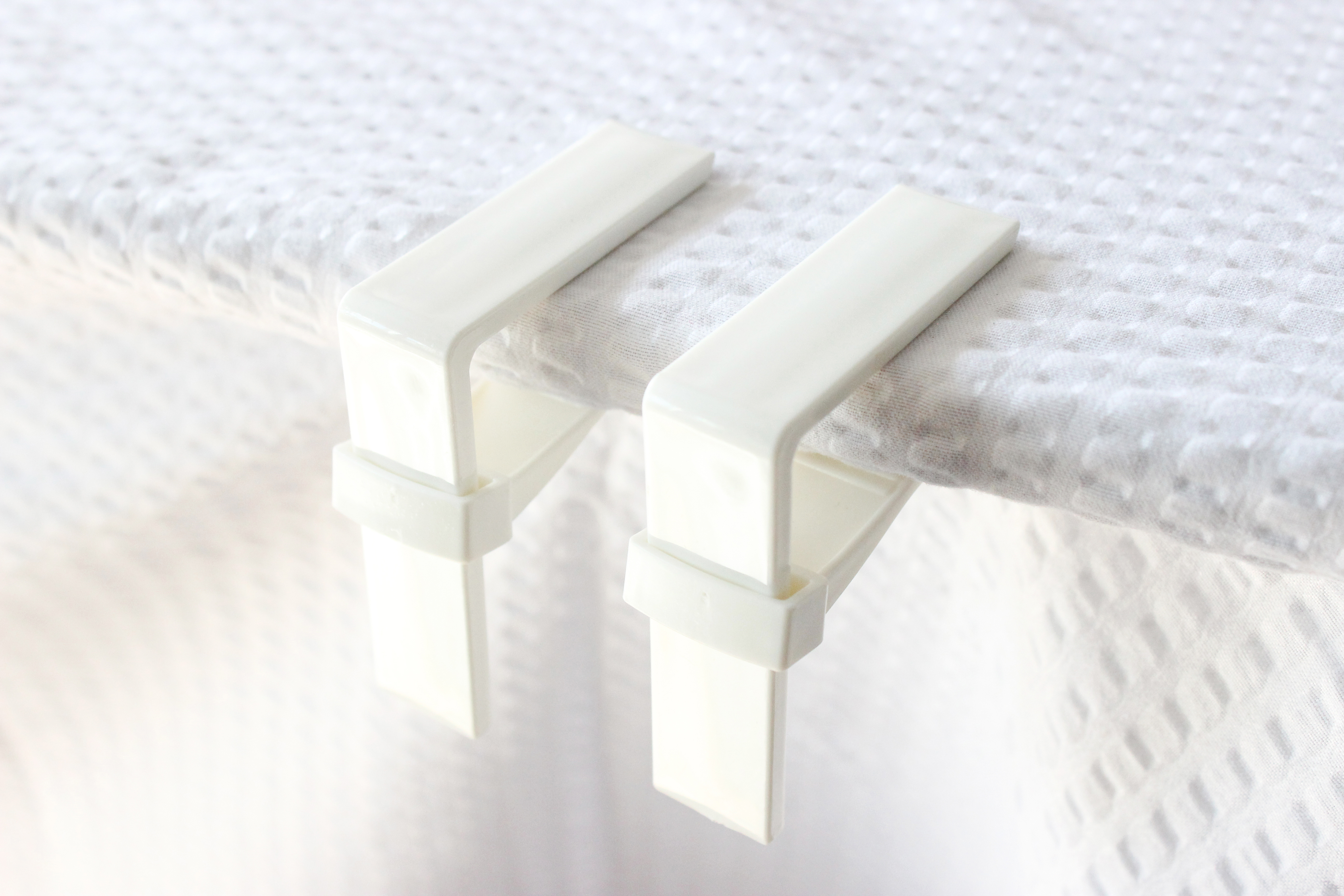 4PCS Table cloth clips