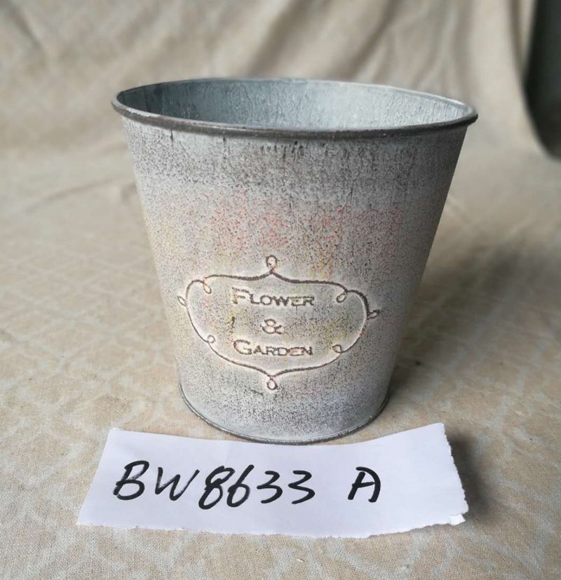 Round zinc planter