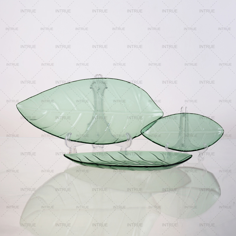 glass leaf shape plate